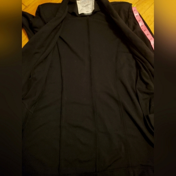 Cartonnier Anthropologie long black blazer. 3/4 sleeves. Size M. Padded shoulder - Picture 8 of 11